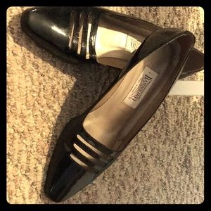 Patent leather shoes